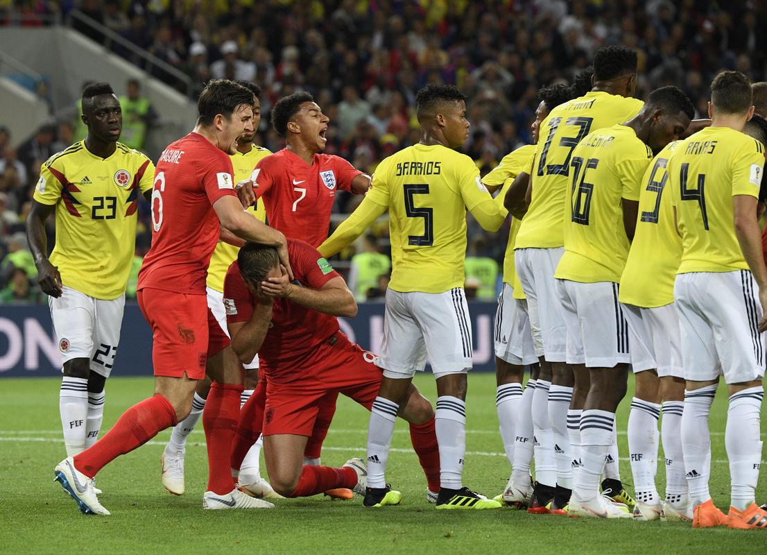 英格兰vs哥伦比亚